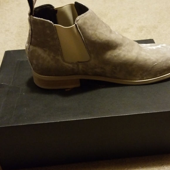 Chelsea boot - Picture 2 of 2